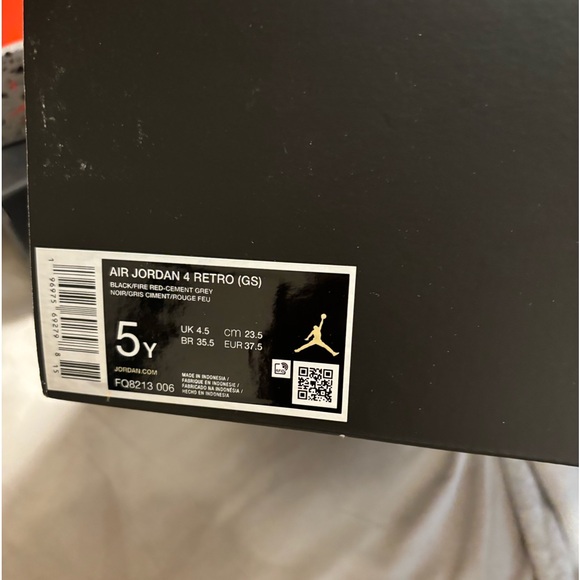 Air Jordan 4 Retro